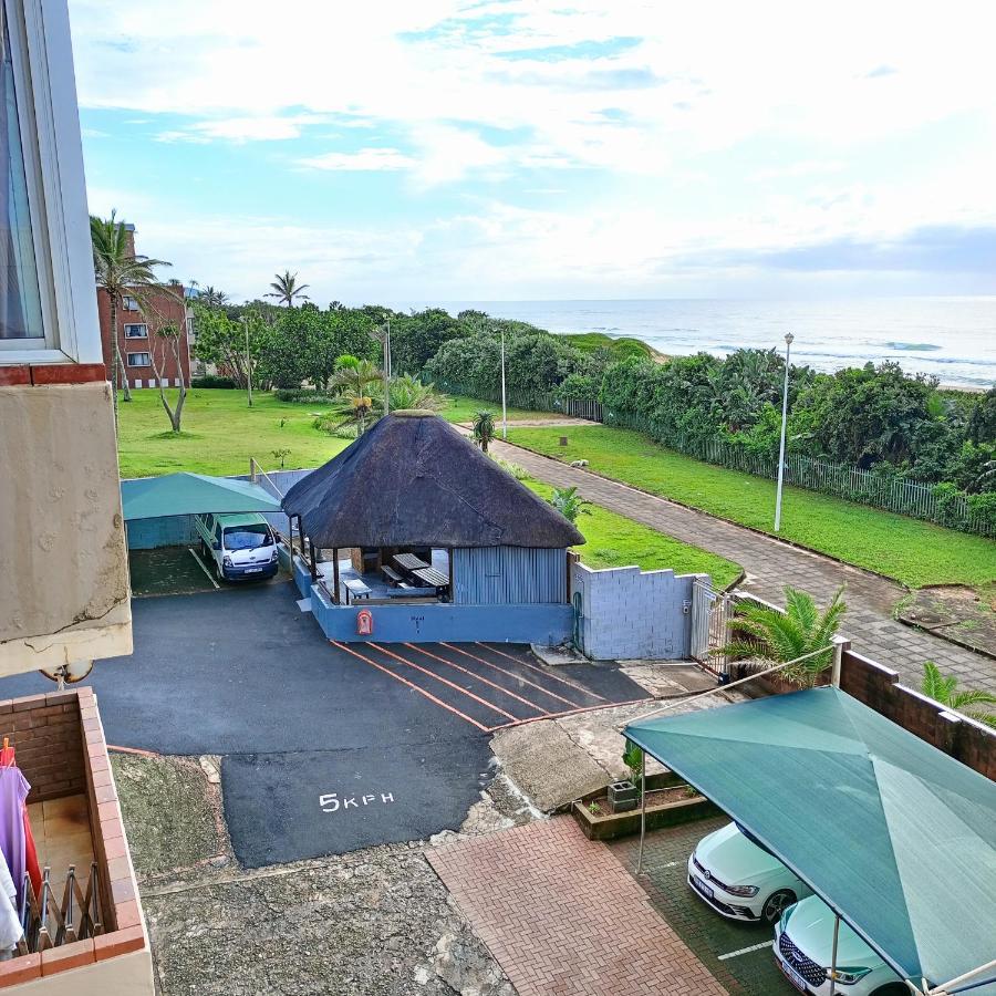 Breezy Seaview- On The Beach Amanzimtoti Exterior foto