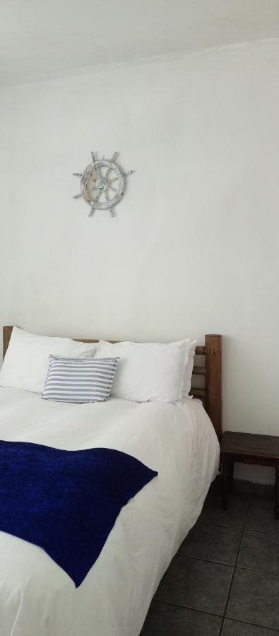 Breezy Seaview- On The Beach Amanzimtoti Exterior foto