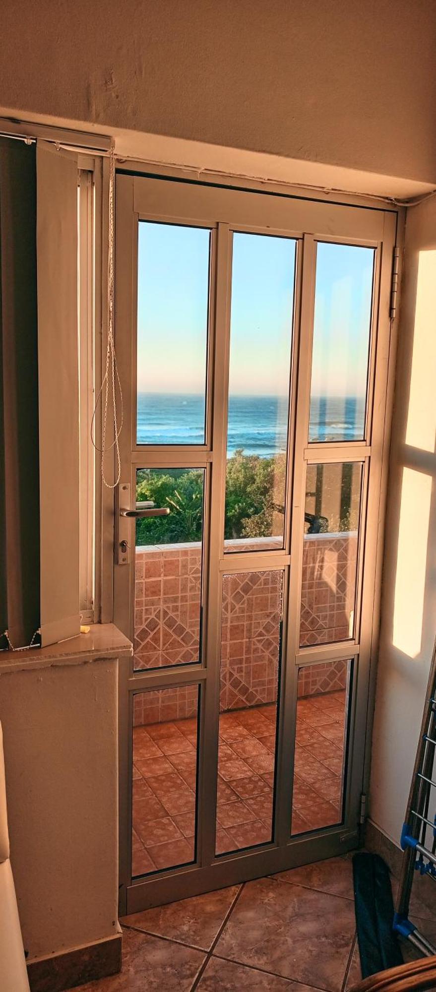 Breezy Seaview- On The Beach Amanzimtoti Exterior foto